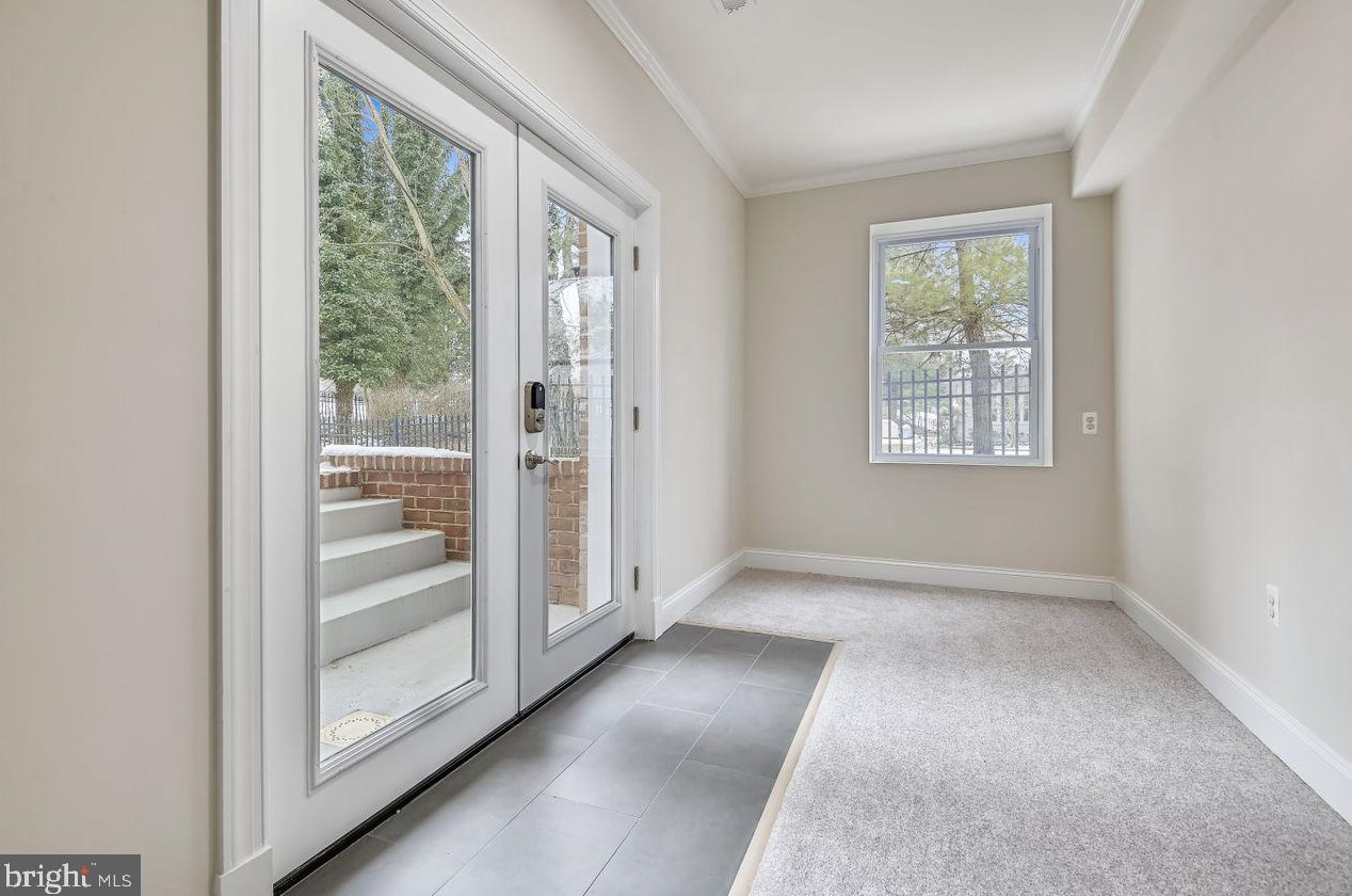 5 Stone Spring Ct, Baltimore MD  21228-5367 exterior