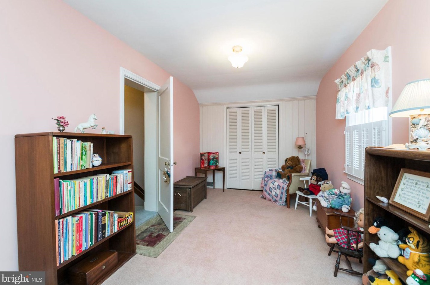 619 Stevenson Ln, Baltimore MD 21286-7606 exterior