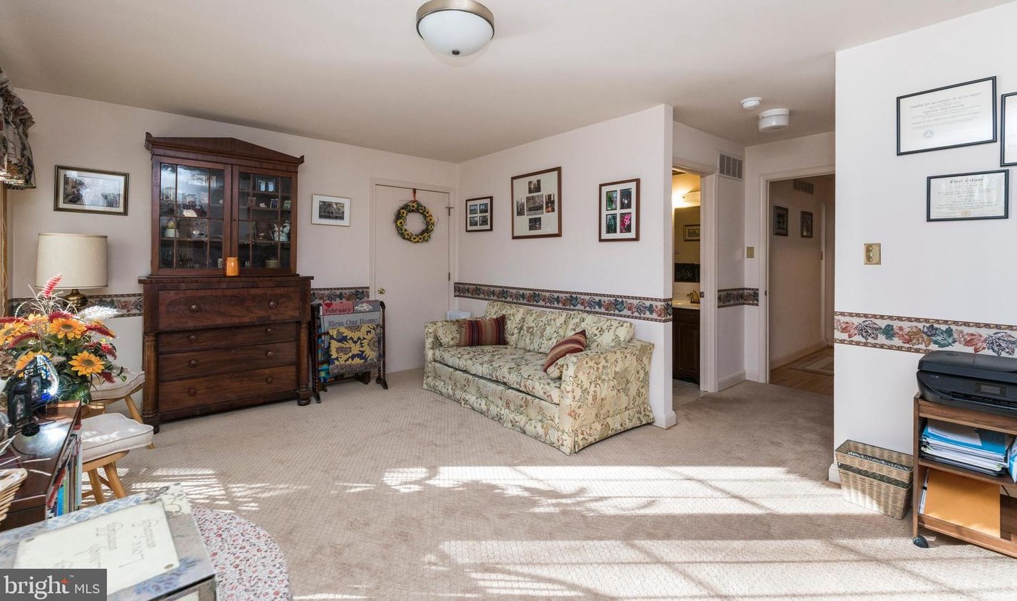 619 Stevenson Ln, Baltimore MD 21286-7606 exterior