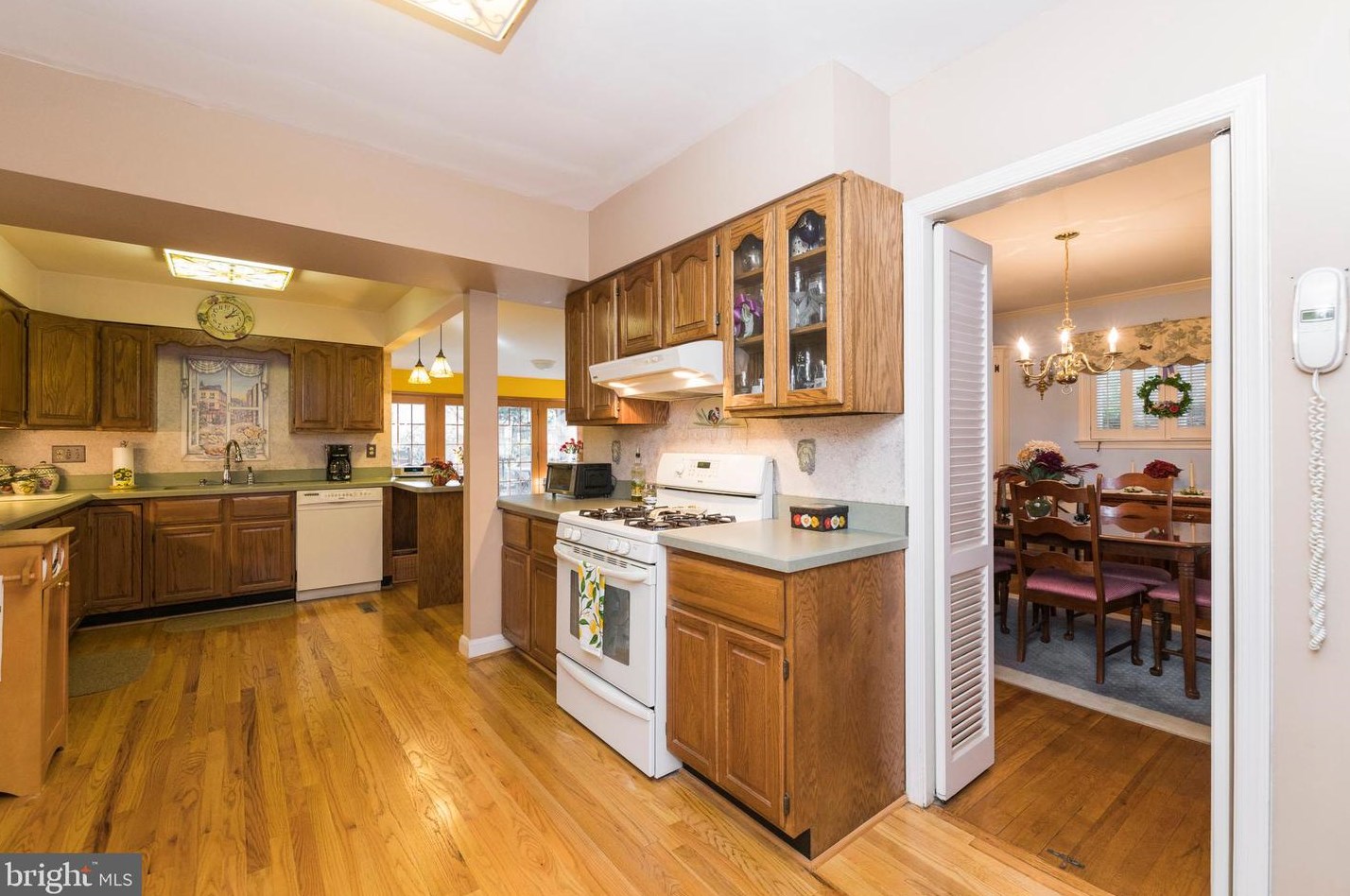 619 Stevenson Ln, Baltimore MD 21286-7606 exterior