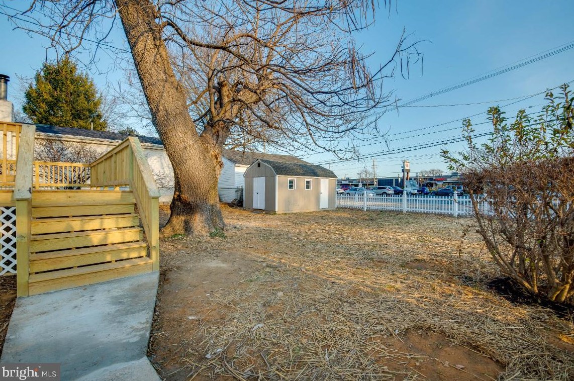 501 Dorsey Ave, Baltimore MD  21221-6713 exterior