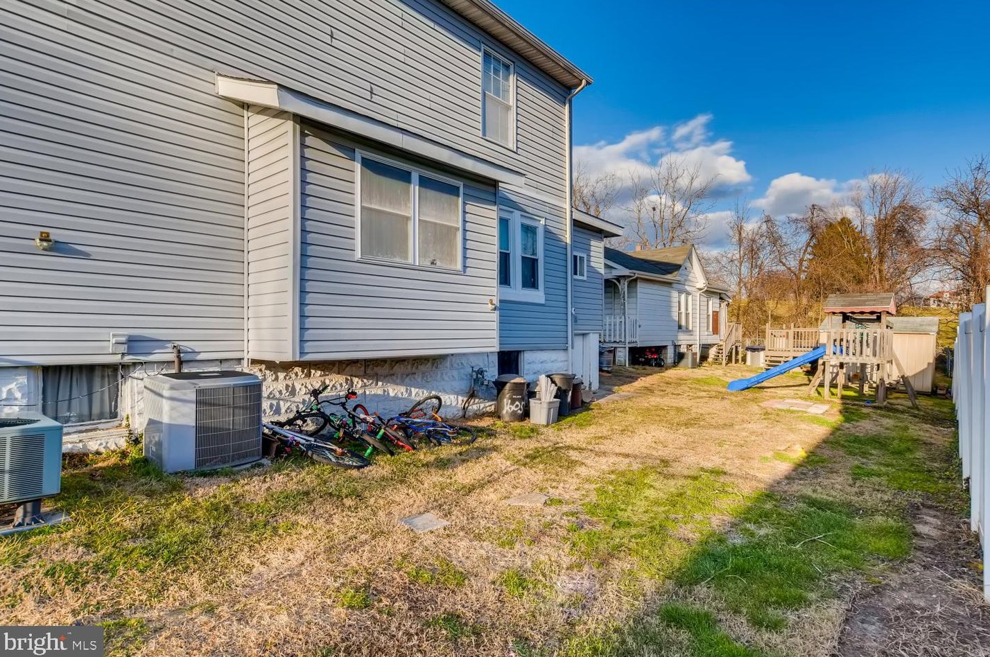 1605 Mt, Baltimore MD  21237-1308 exterior