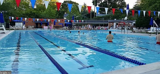 622 Stevenson Ln, Baltimore MD 21286-7601 exterior