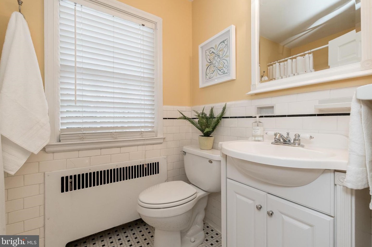 622 Stevenson Ln, Baltimore MD 21286-7601 exterior