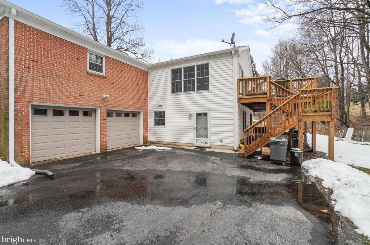 1016 Valewood Rd, Baltimore MD 21286-1653 exterior