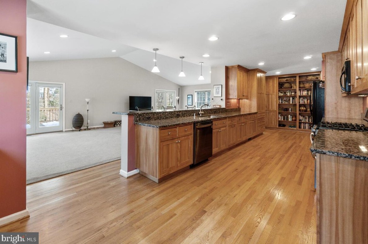 1016 Valewood Rd, Baltimore MD 21286-1653 exterior