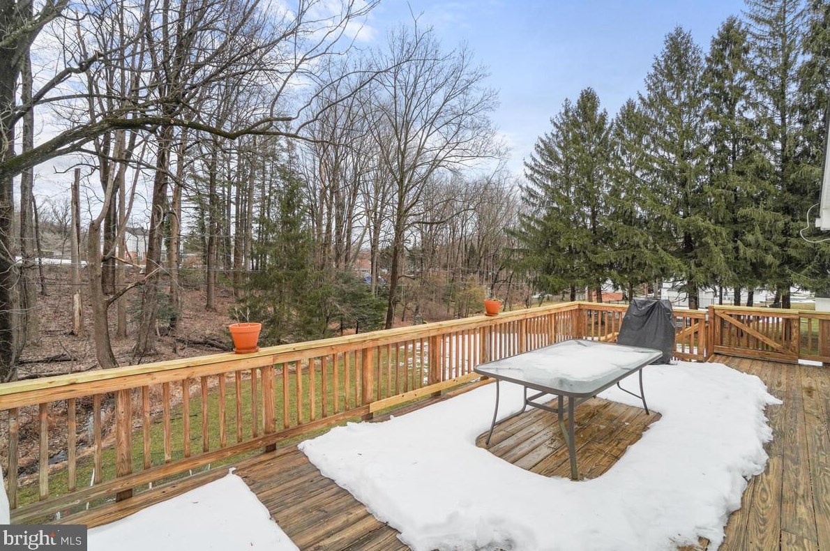 1016 Valewood Rd, Baltimore MD 21286-1653 exterior