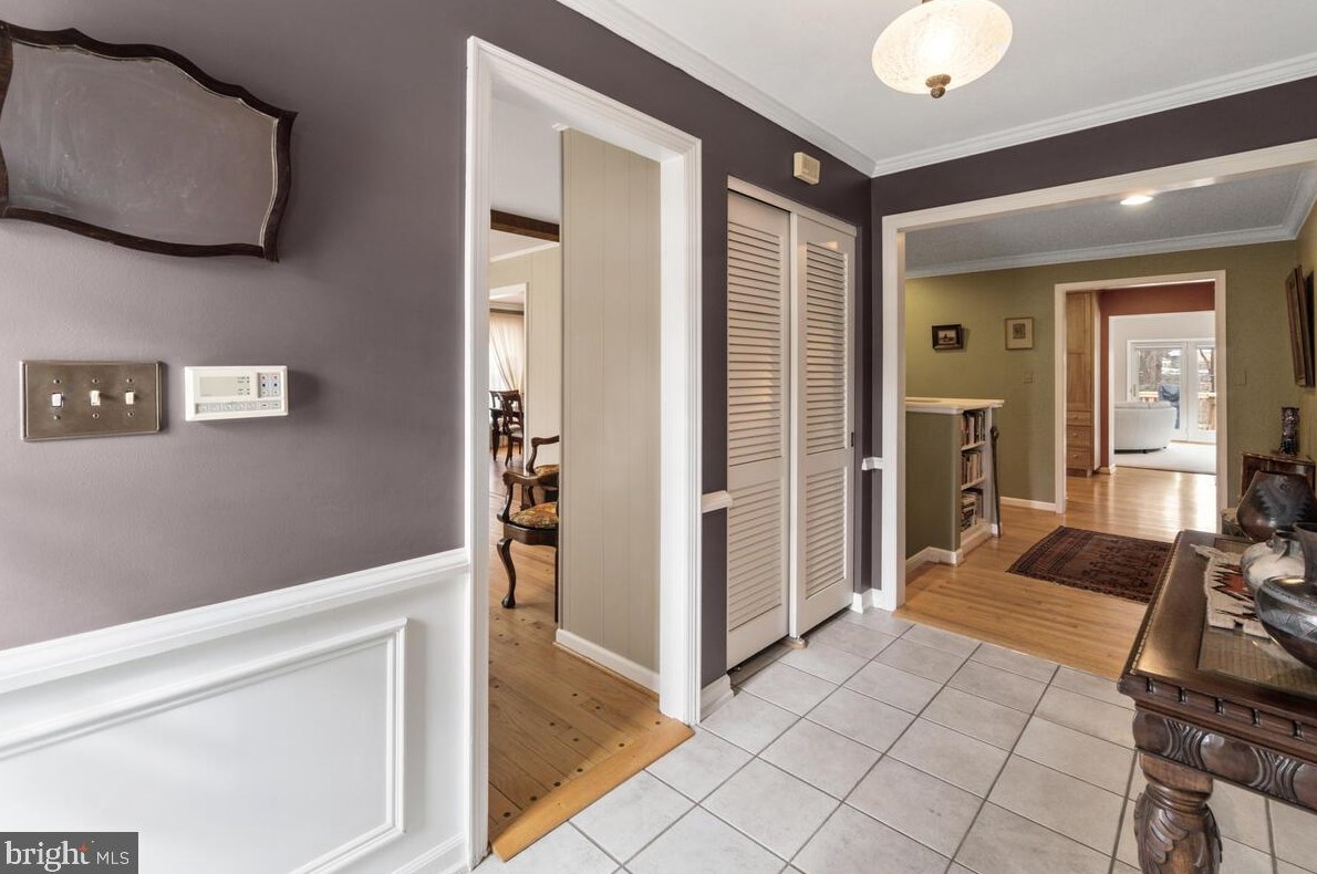 1016 Valewood Rd, Baltimore MD 21286-1653 exterior