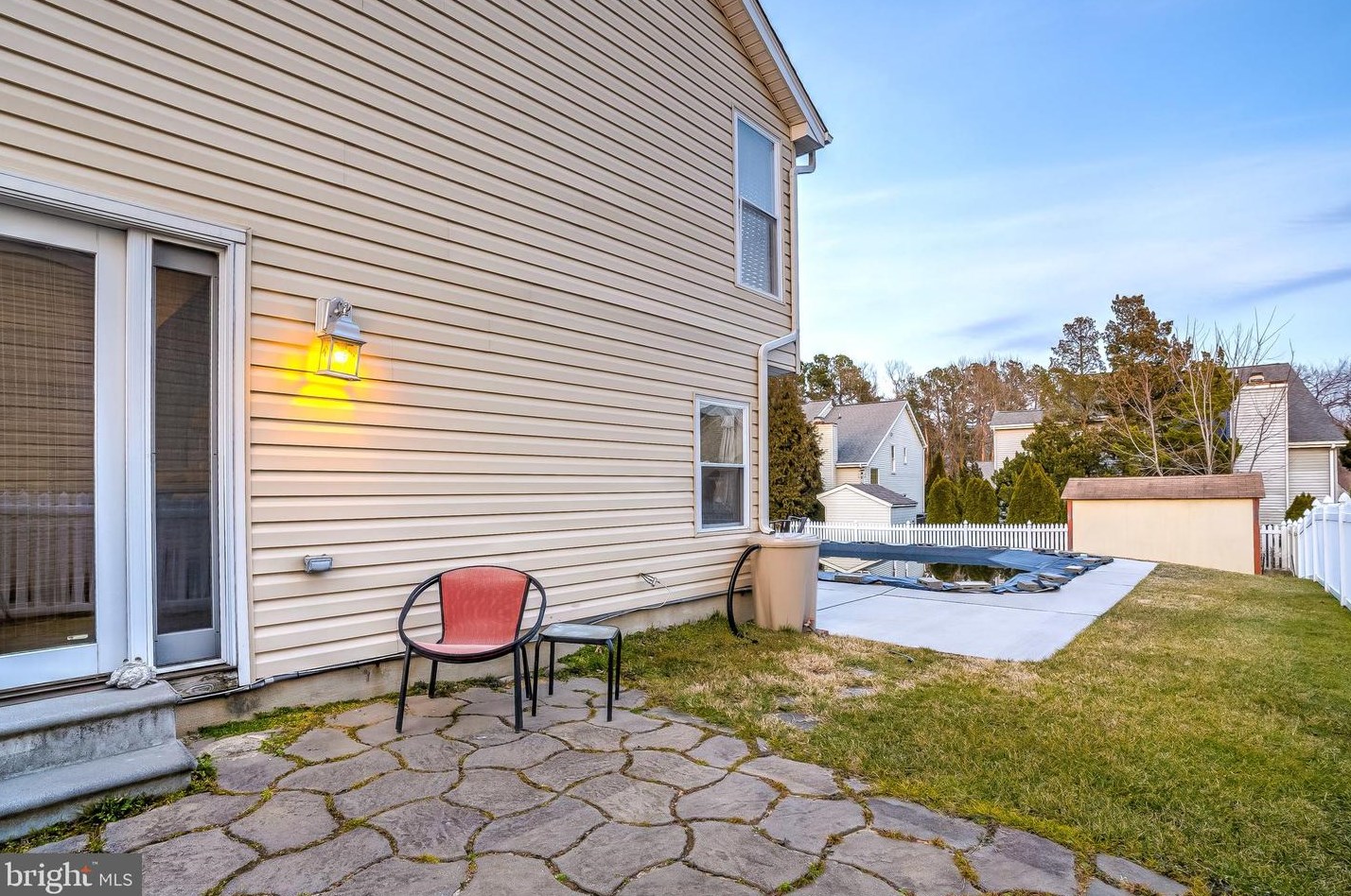 4408 Fieldgreen Rd, Baltimore MD 21236-1815 exterior