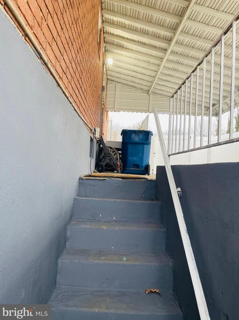 805 Bobby Rd, Baltimore MD  21228-3129 exterior