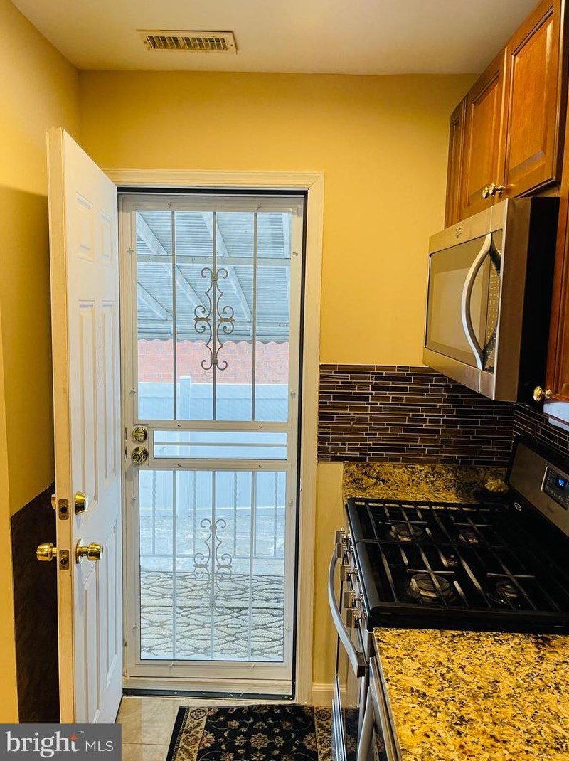 805 Bobby Rd, Baltimore MD  21228-3129 exterior