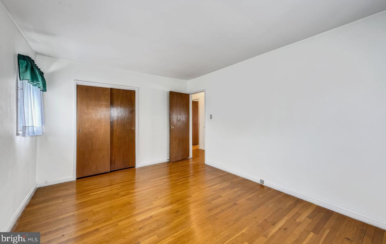 1026 Lakemont Rd, Baltimore MD 21228-1249 exterior