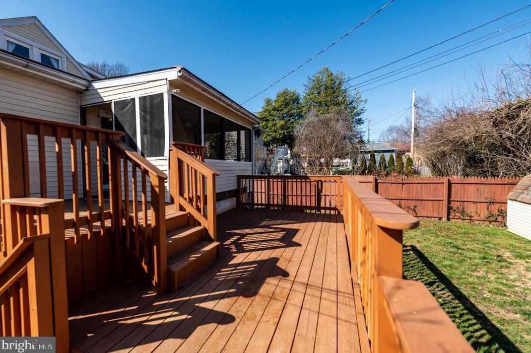 11 Prospect Ave, Baltimore MD  21228-3532 exterior