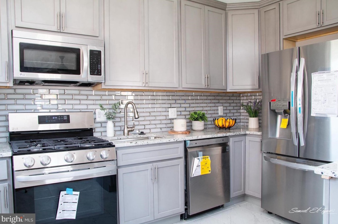 819 Edmondson Ave, Baltimore MD  21201-1404 exterior