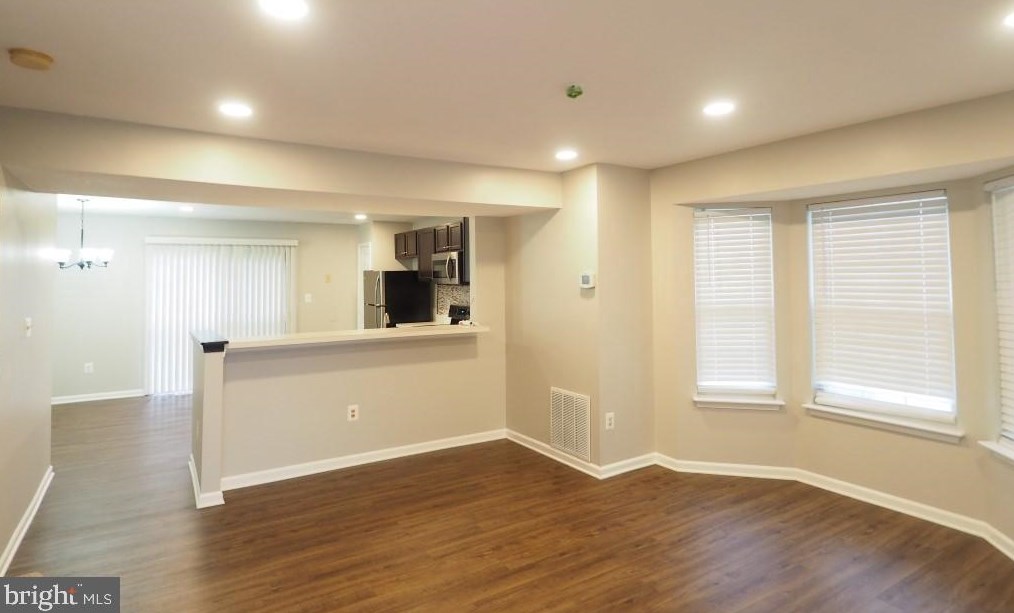 7424 Catterick Ct, Baltimore MD  21244-5600 exterior