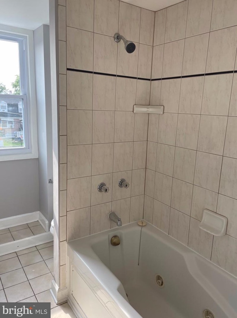 3158 Ryerson Cir, Baltimore MD  21227-4738 exterior