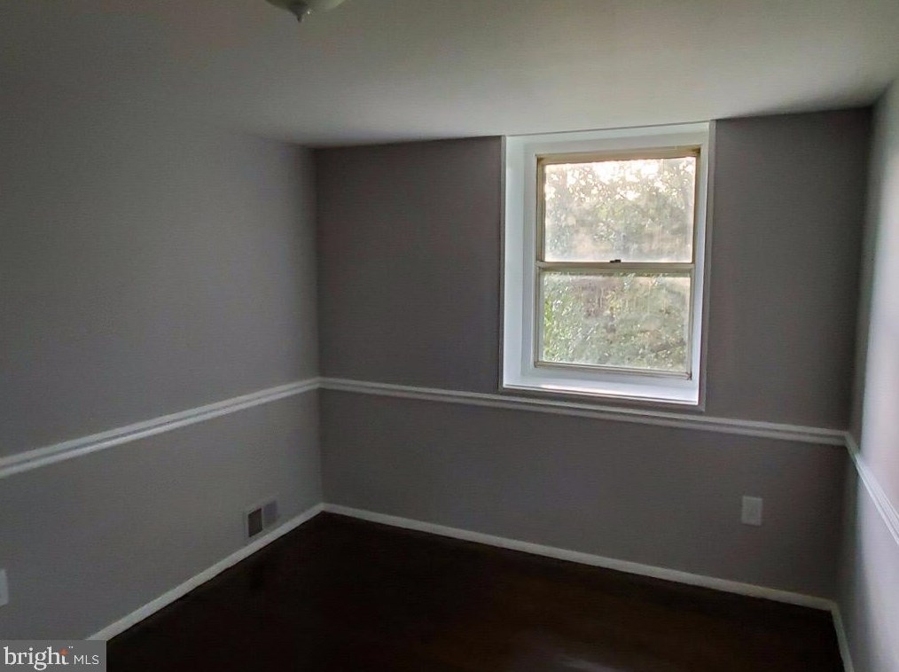 3158 Ryerson Cir, Baltimore MD  21227-4738 exterior