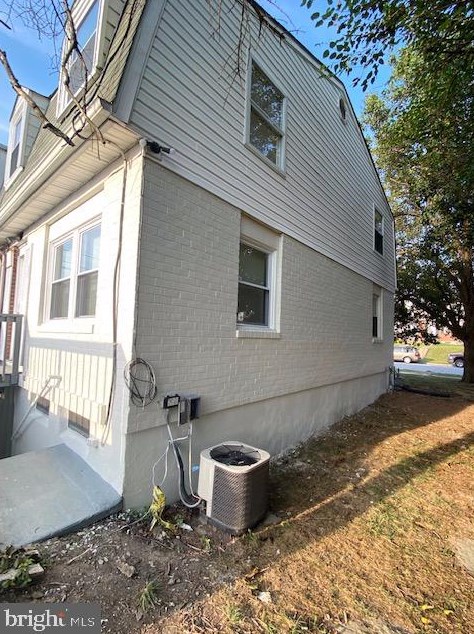 3158 Ryerson Cir, Baltimore MD  21227-4738 exterior