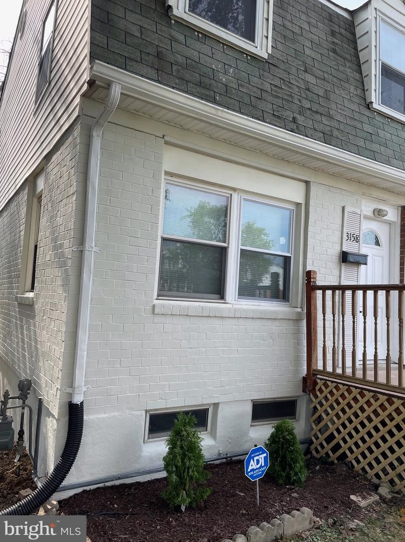 3158 Ryerson Cir, Baltimore MD  21227-4738 exterior