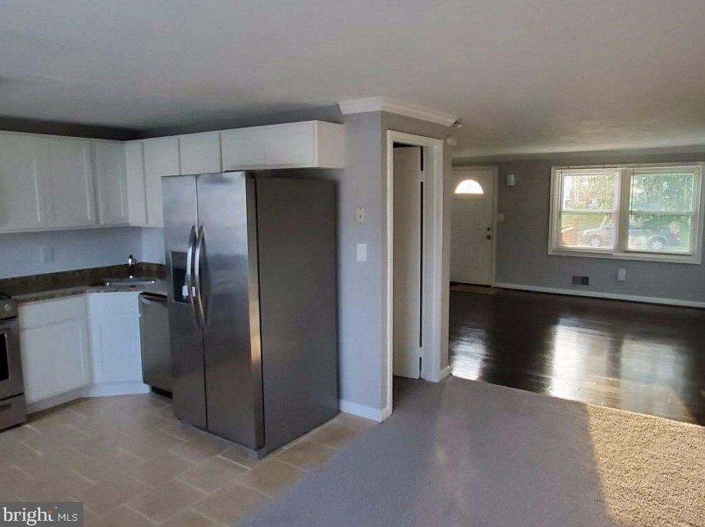 3158 Ryerson Cir, Baltimore MD  21227-4738 exterior