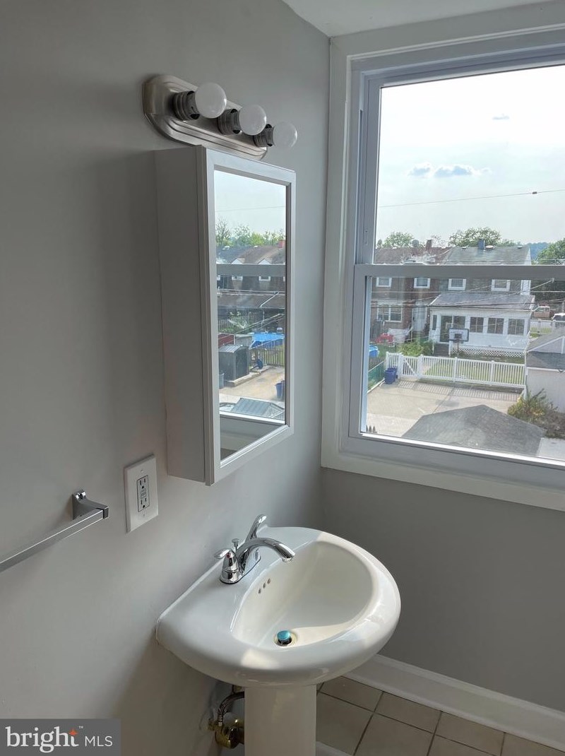 3158 Ryerson Cir, Baltimore MD  21227-4738 exterior