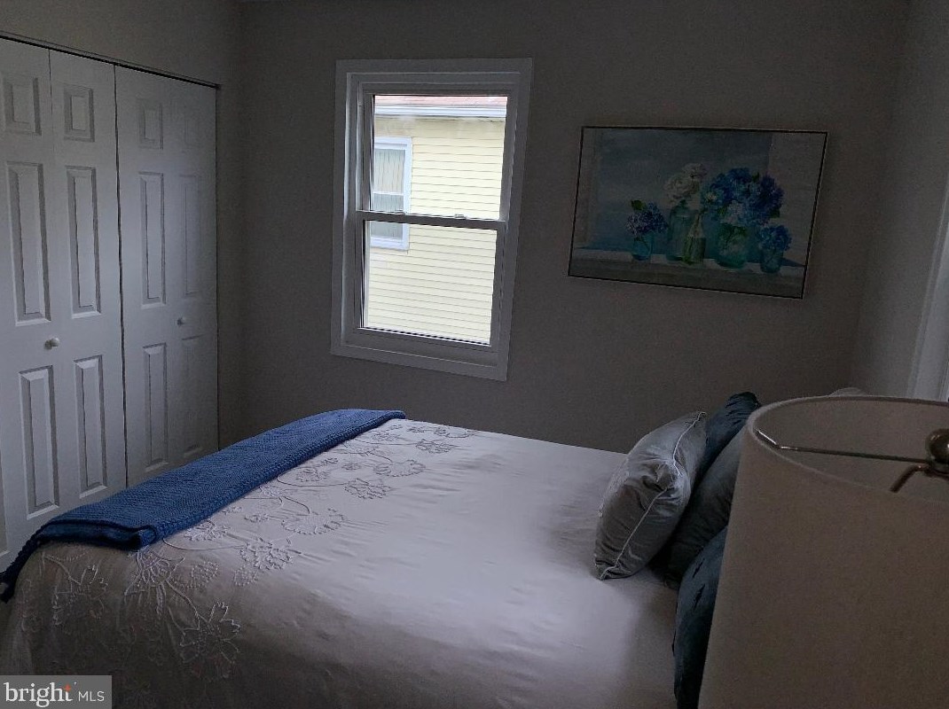 203 Sollers Point Rd, Baltimore MD  21222-6138 exterior