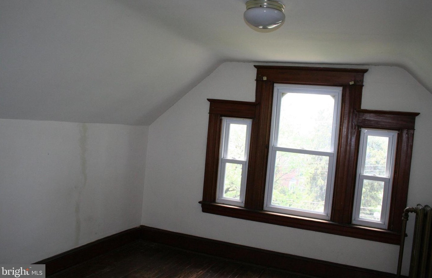 505 Academy Rd, Baltimore MD  21228-1802 exterior