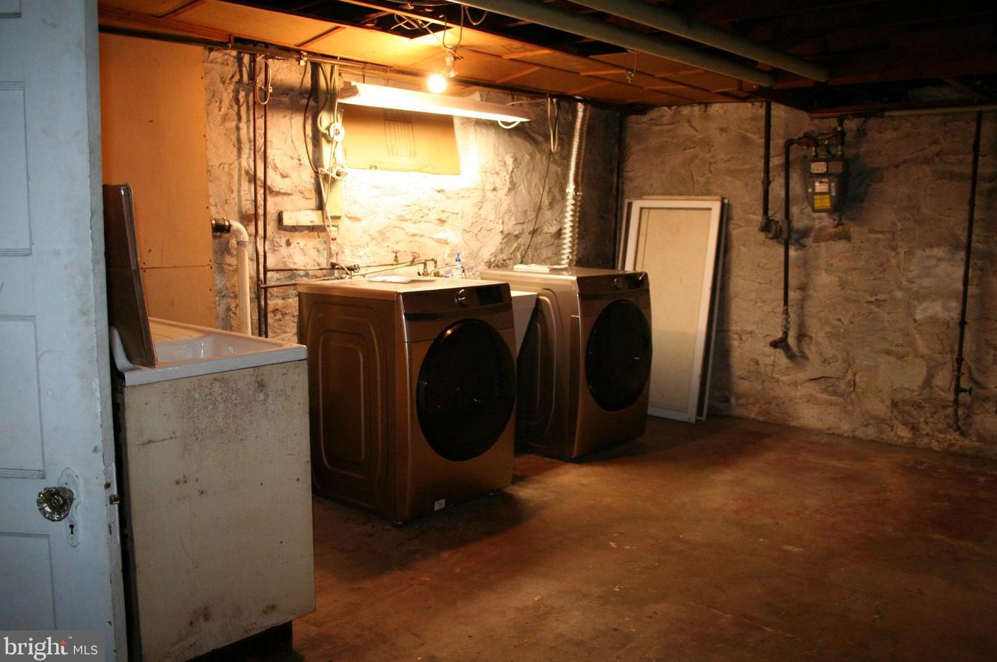 505 Academy Rd, Baltimore MD  21228-1802 exterior