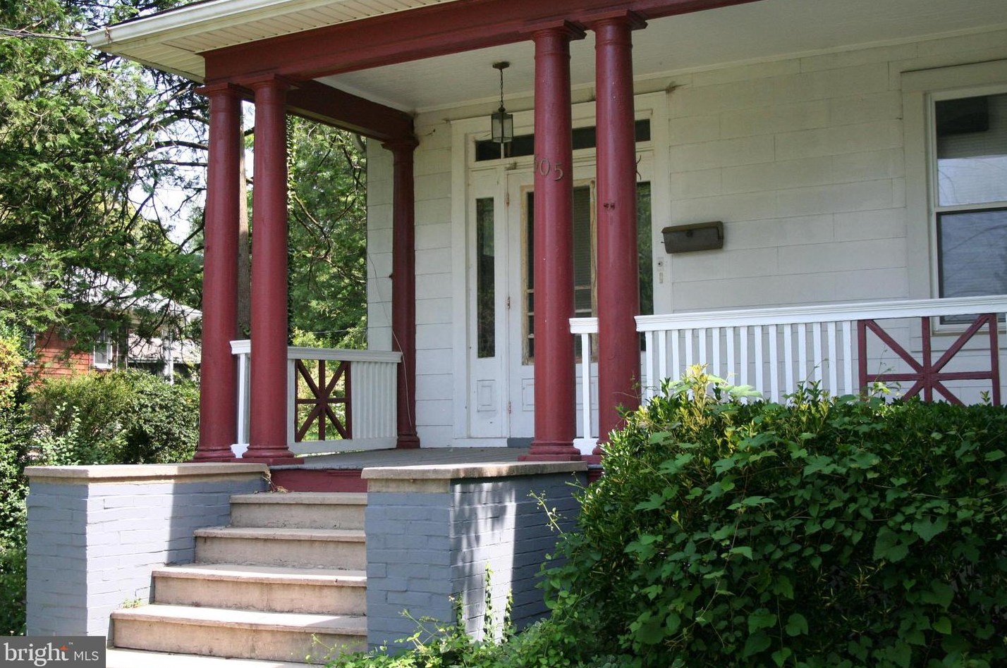 505 Academy Rd, Baltimore MD  21228-1813 exterior