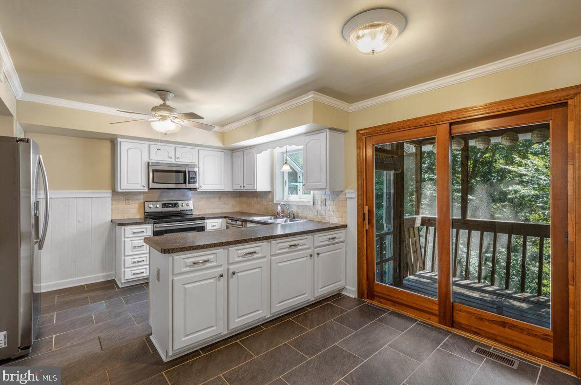 9805 Empire Ct, Dunkirk MD 20754-9715 exterior