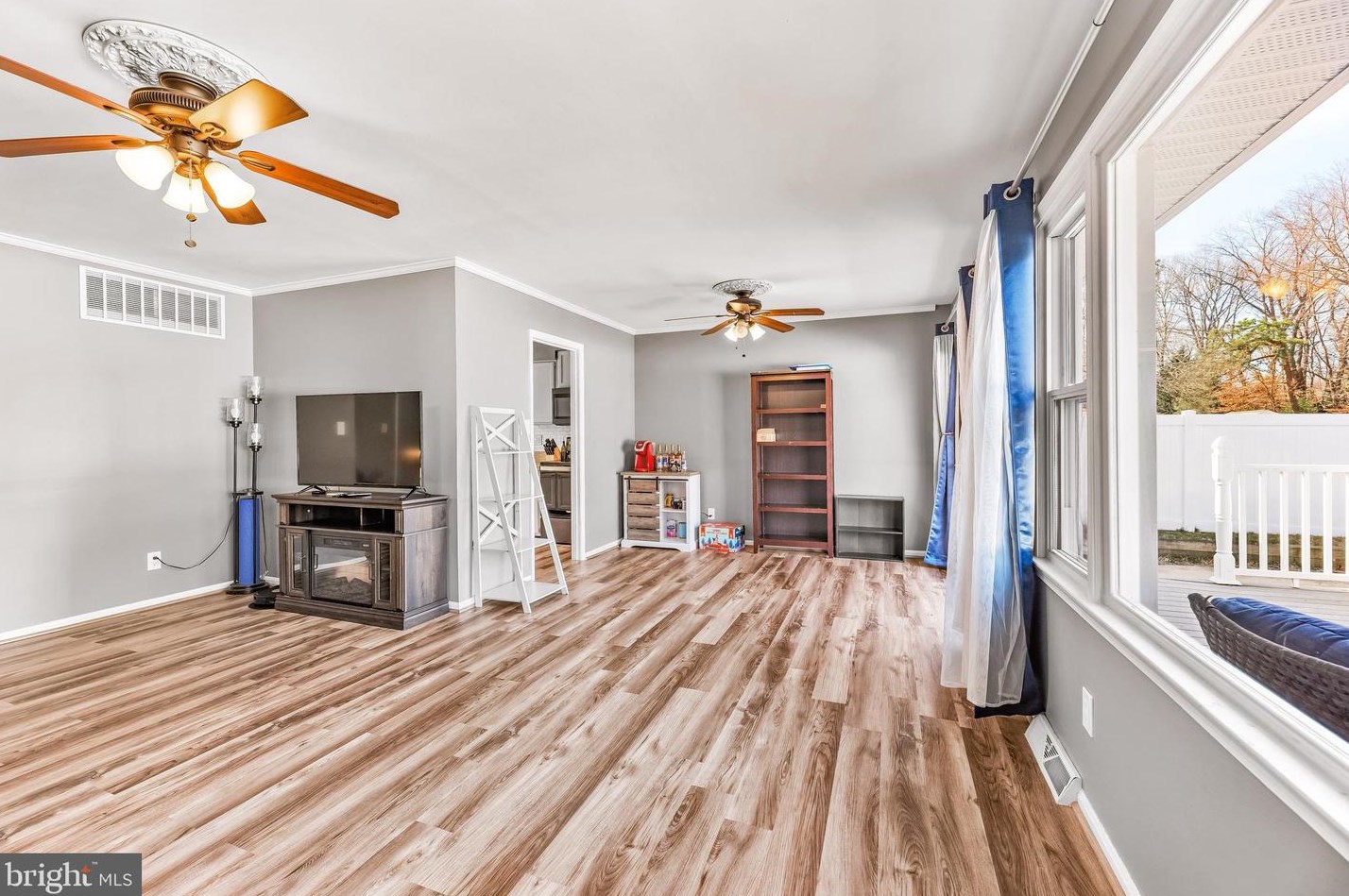 11208 Maplewood Dr, Dunkirk MD  20754-9413 exterior