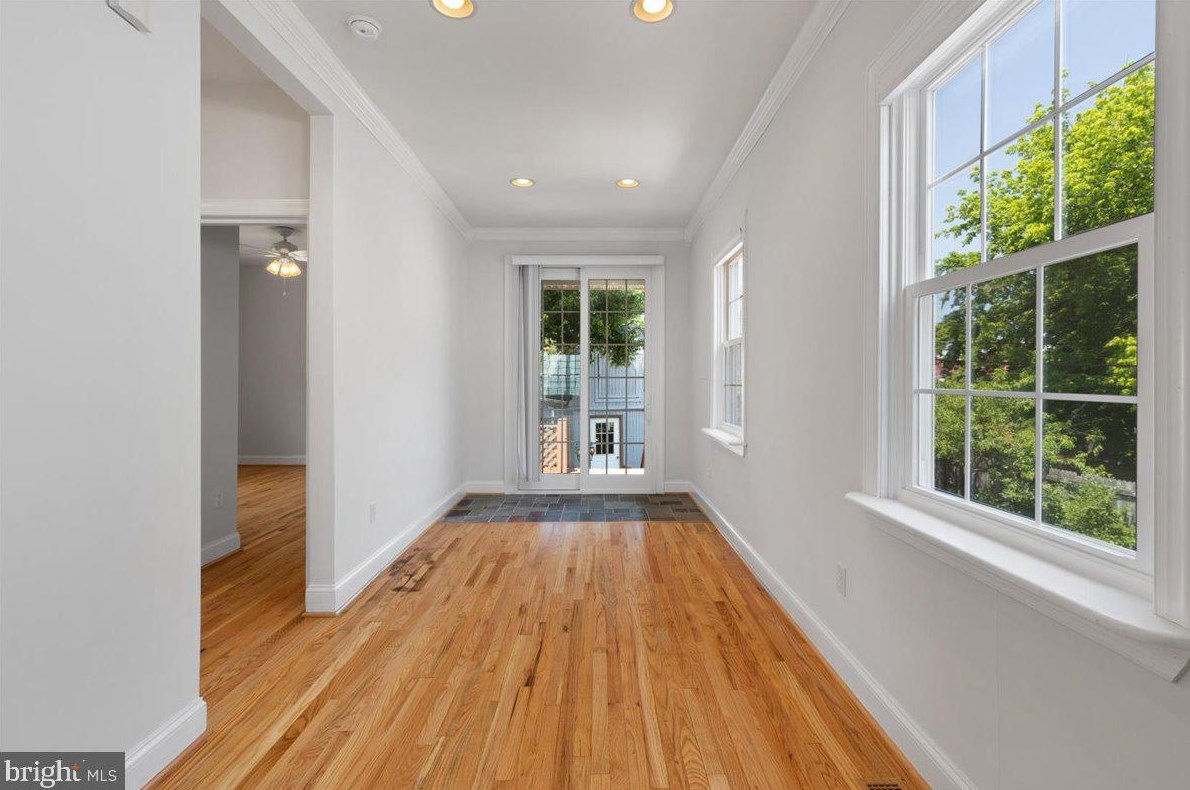 9123 Atlantic Ave, Holland Point MD 20714-4049 exterior