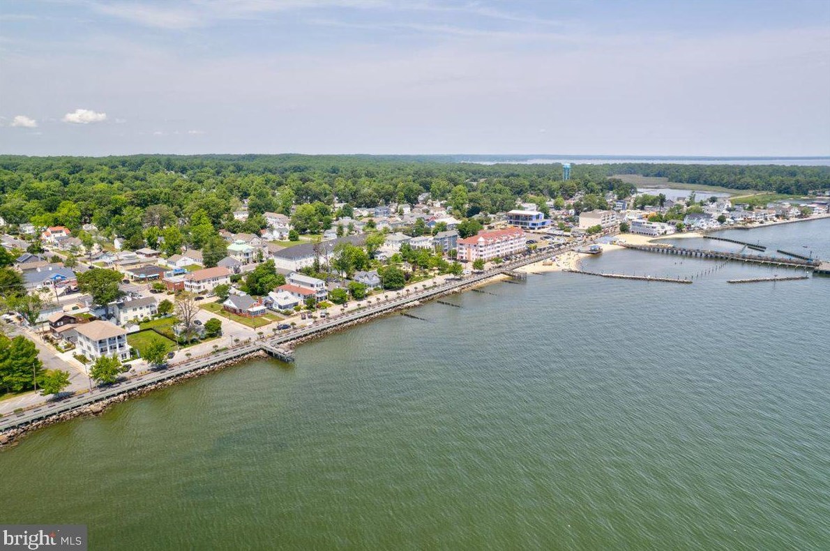 9123 Atlantic Ave, Holland Point MD 20714-4049 exterior