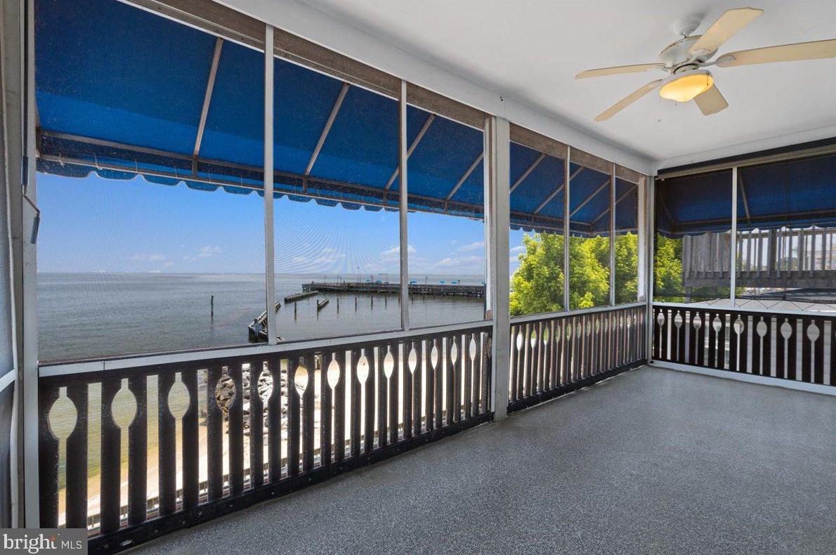 9123 Atlantic Ave, Holland Point MD 20714-4049 exterior