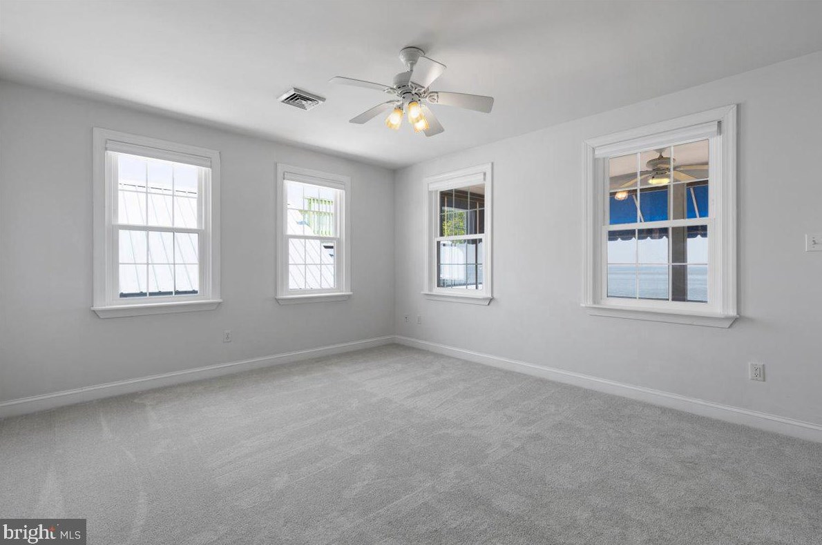 9123 Atlantic Ave, Holland Point MD 20714-4049 exterior