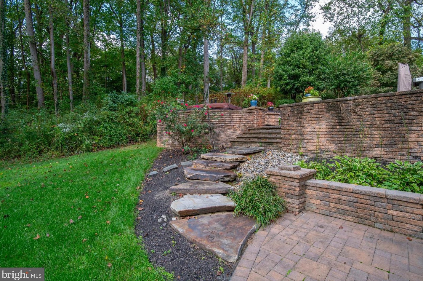 2815 Dunleigh Dr, Dunkirk MD  20754-2304 exterior