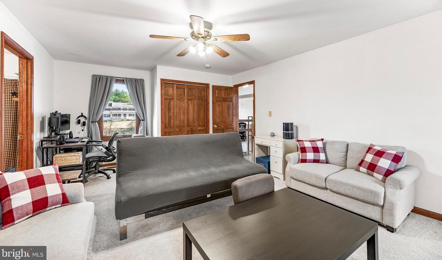 3591 Hunting Creek Rd, Huntingtown MD  20639-9509 exterior