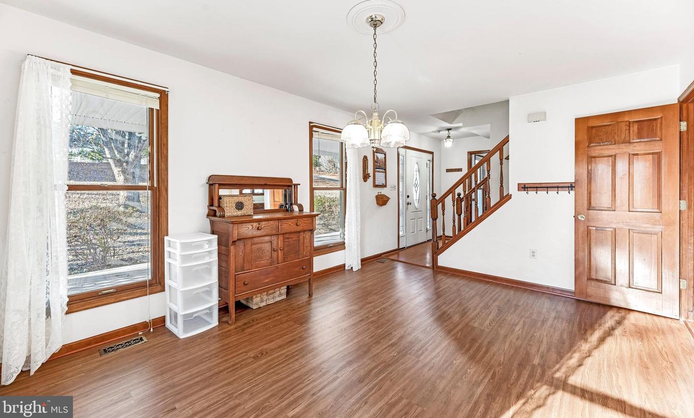 3591 Hunting Creek Rd, Huntingtown MD  20639-9509 exterior