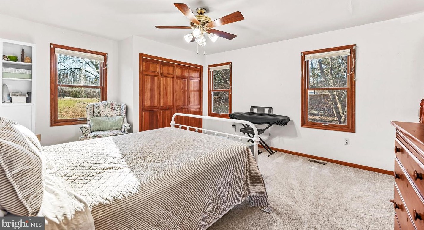 3591 Hunting Creek Rd, Huntingtown MD  20639-9509 exterior