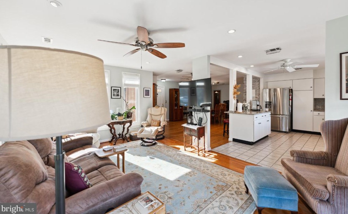 931 Warner Dr, Huntingtown MD 20639-9774 exterior