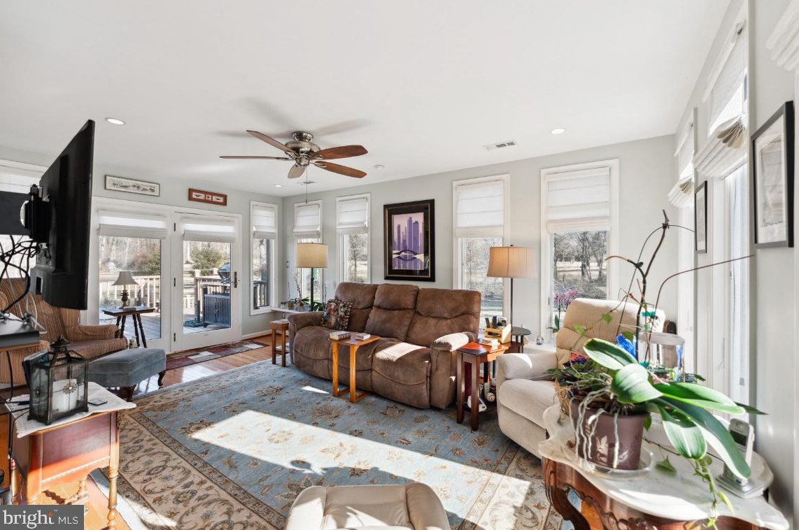 931 Warner Dr, Huntingtown MD 20639-9774 exterior