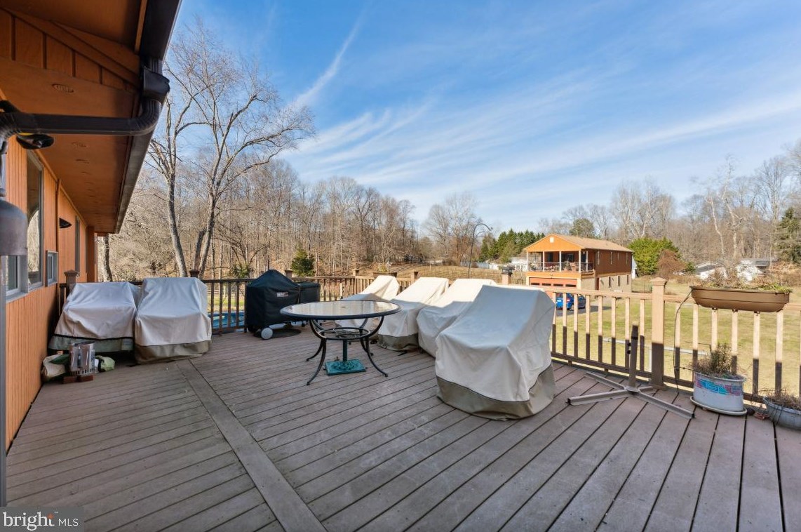 931 Warner Dr, Huntingtown MD 20639-9774 exterior