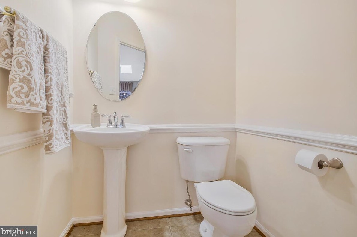 2440 Stella Dr, Huntingtown MD  20639-4218 exterior