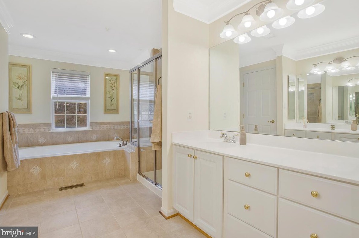 2440 Stella Dr, Huntingtown MD  20639-4218 exterior