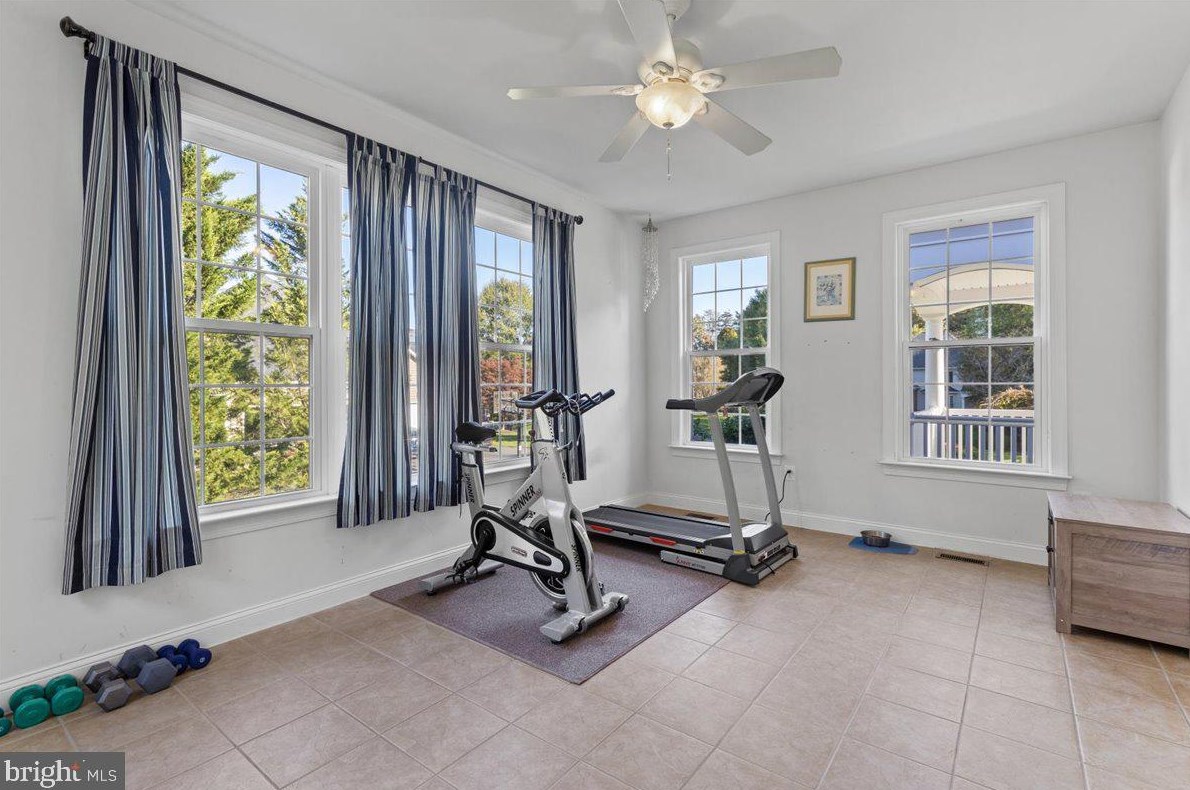 9580 Covenant Ct, Owings MD  20736-3334 exterior