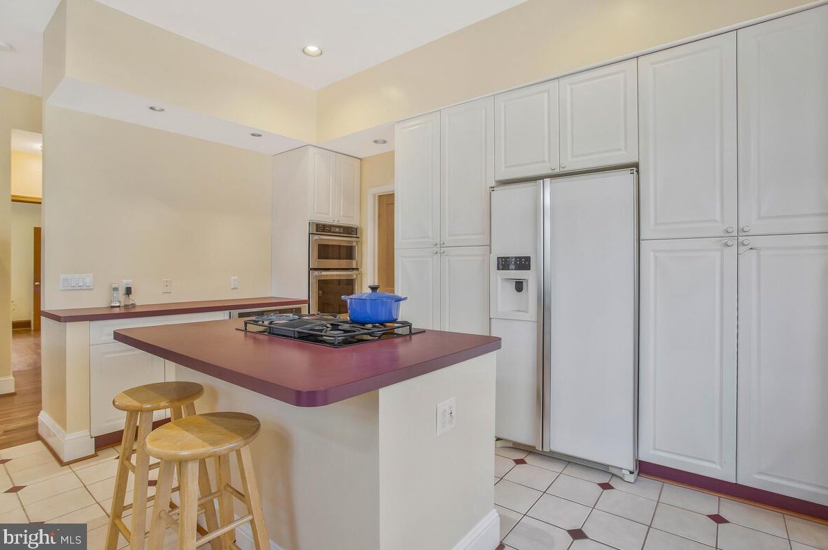 4030 Howes Ct, Dunkirk MD  20754-3009 exterior