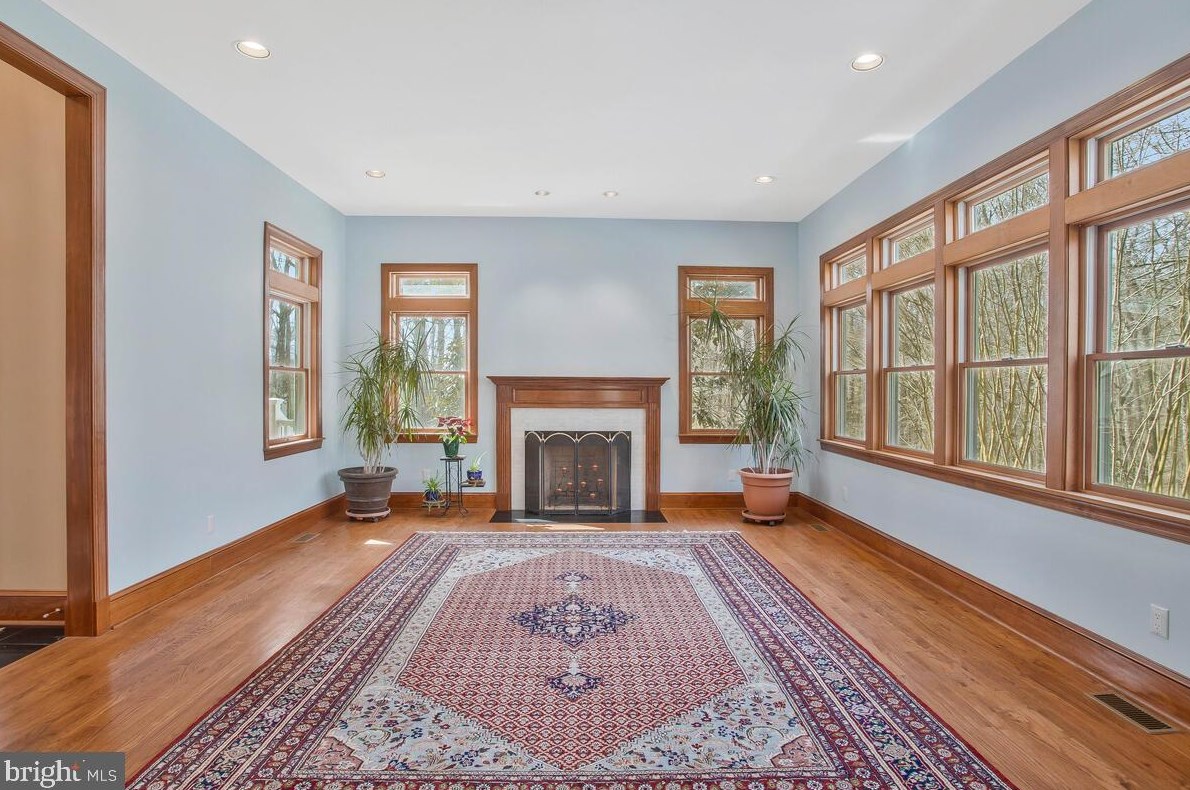 4030 Howes Ct, Dunkirk MD  20754-3009 exterior