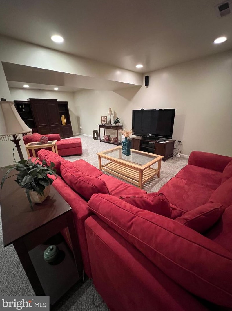 12420 Uncle Charlies Spur, Dunkirk MD 20754-9747 exterior