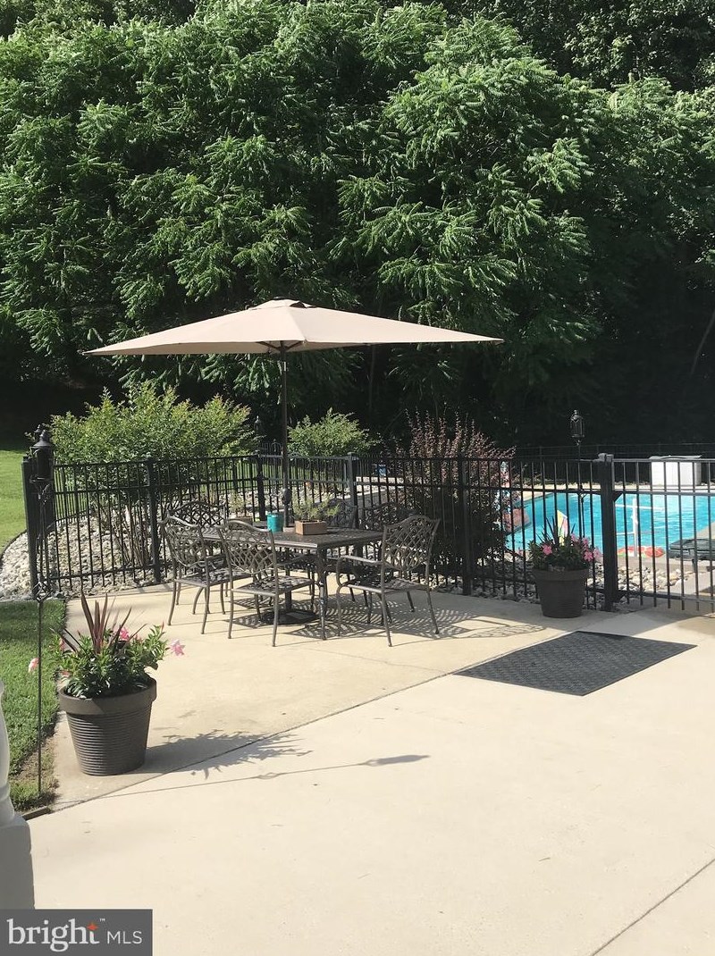 12420 Uncle Charlies Spur, Dunkirk MD 20754-9747 exterior