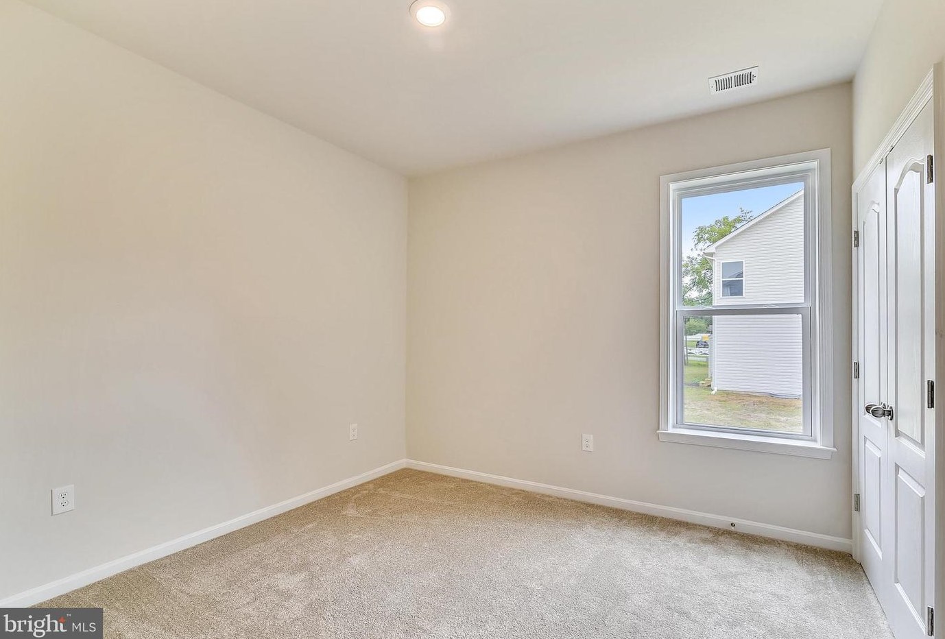 124 Turnabout Ln, Huntingtown MD 20639-3709 exterior